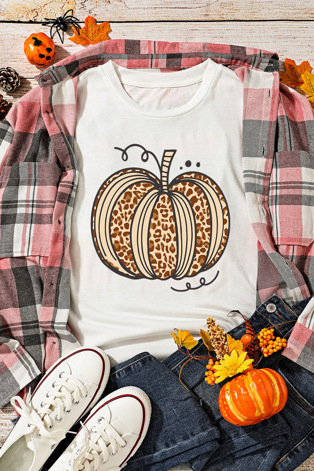 White Leopard Pumpkin Graphic Crewneck T Shirt