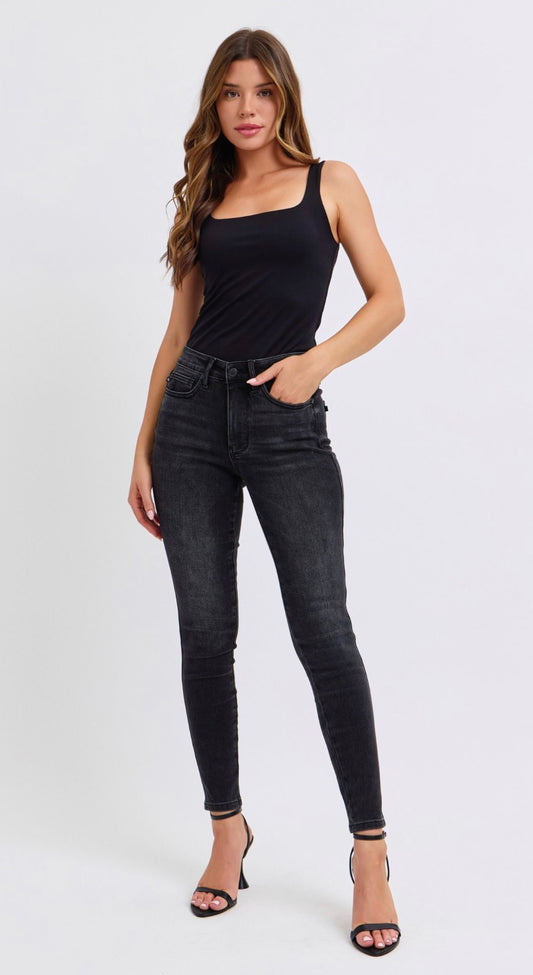 Judy Blue Mid Rise Tummy Control Skinny