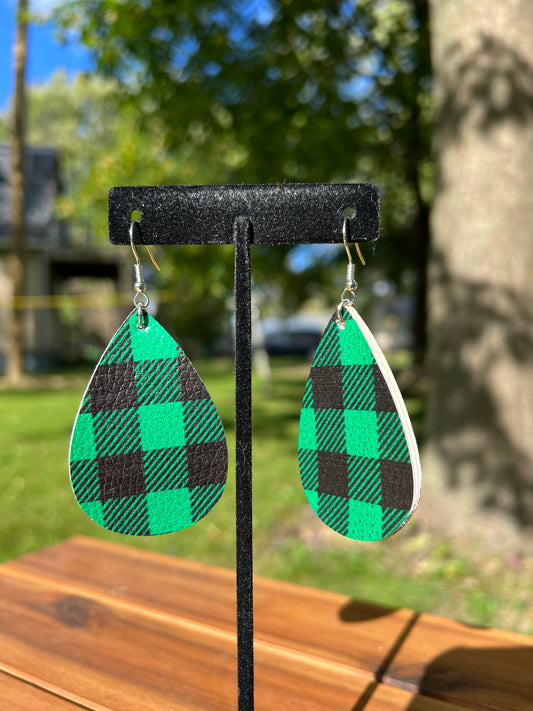 Buffalo check leather earring