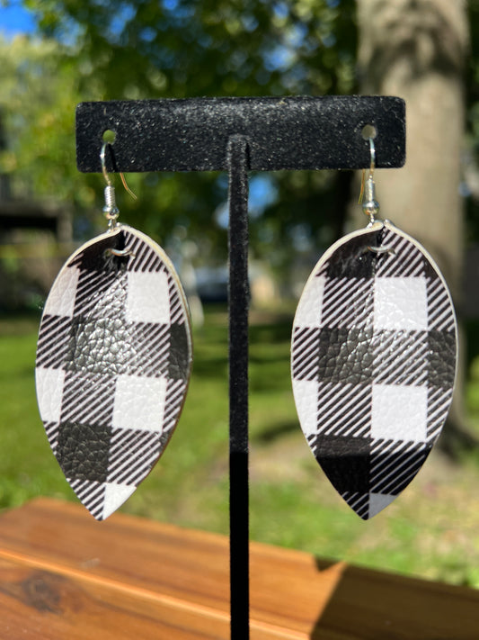 Black & White Buffalo Check Leaf Leather Earring